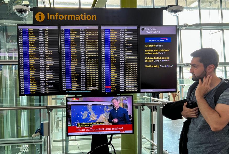 Χάος στα αεροδρόμια του Ηνωμένου Βασιλείου (AP Photo)