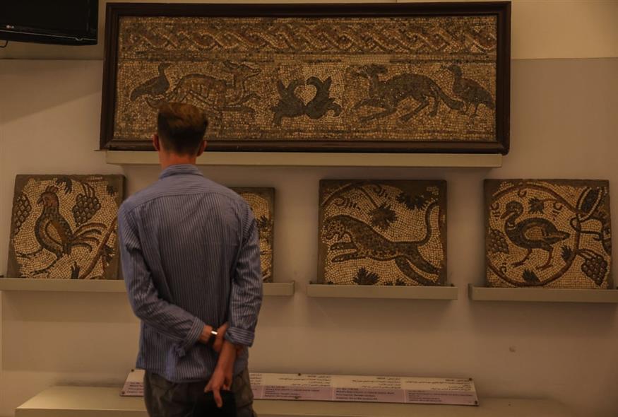 Αρχαία μωσαϊκά στο Εθνικό Μουσείο στη Δαμασκό (Ghaith Alsayed/AP)