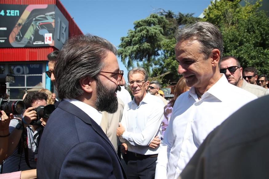 Στο περίπτερο του περίπτερο του OPEN TV, της Ημερησίας και του Έθνους ο Μητσοτάκης/Eurokinissi