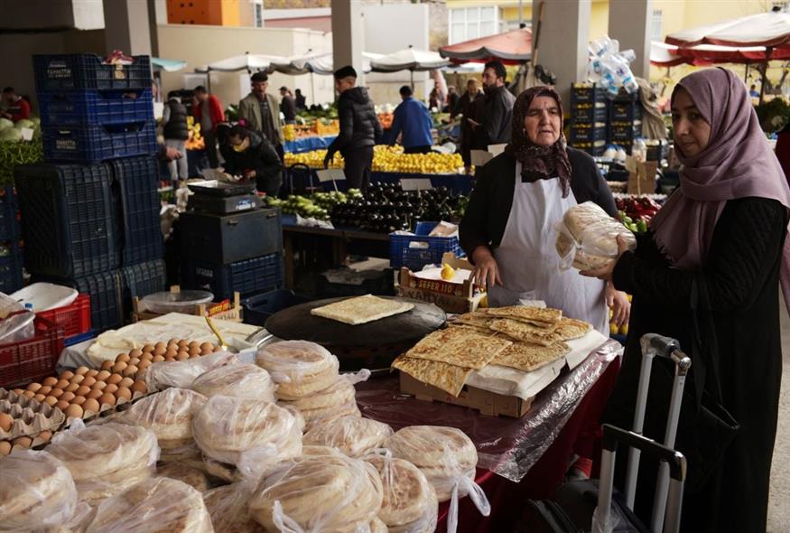 Αγορά στην Άγκυρα (AP Photo/Burhan Ozbilici)