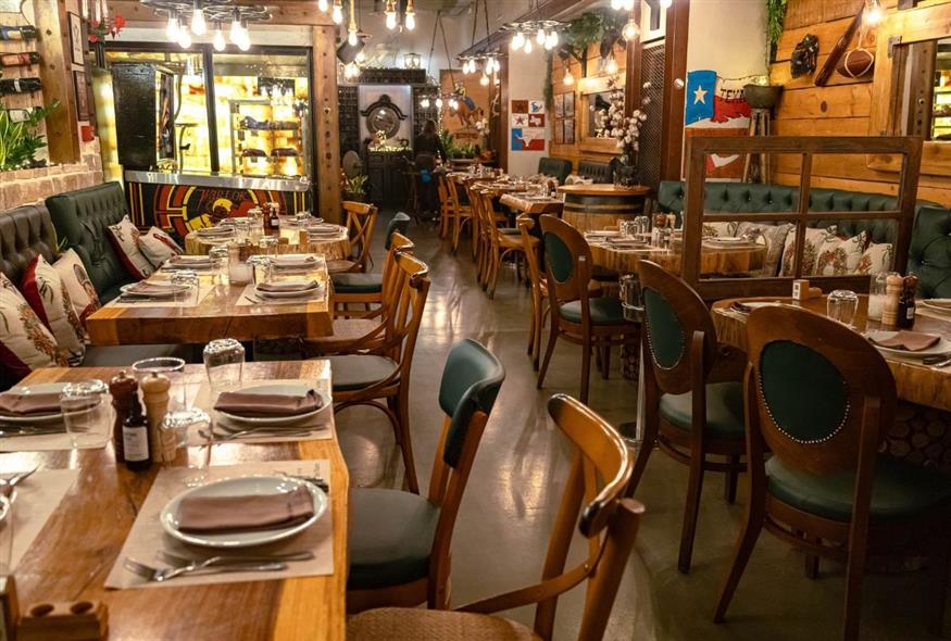 Άνετος χώρος που, ακόμη και όταν γεμίζει, δεν γίνεται ασφυκτικός