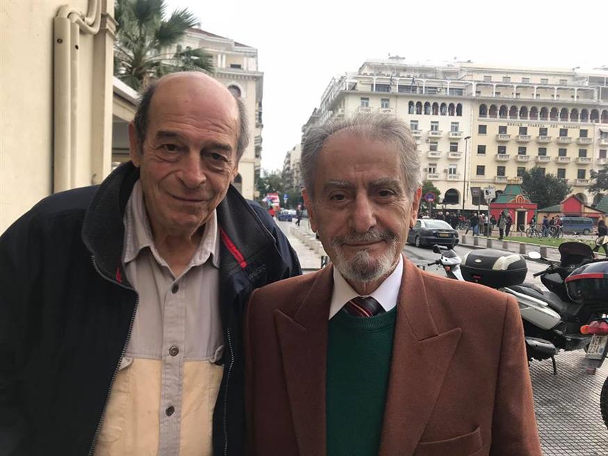 Ο Μανούσος Μανουσάκης με τον συγγραφέα Χάρη Τσιρκινίδη σ’ ένα πρόσφατο στιγμιότυπο
