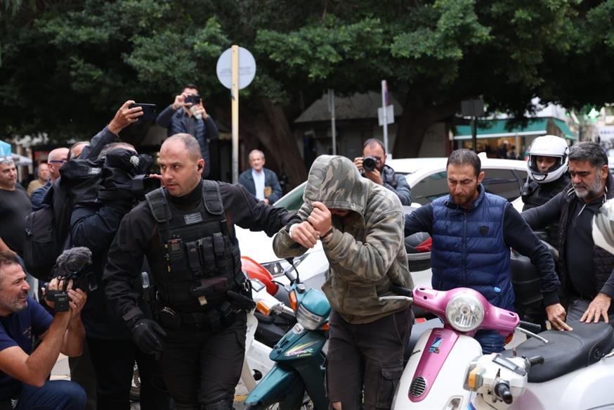 Μακελειό στα Βορίζια: Προθεσμία για να απολογηθεί πήρε ο 23χρονος (ΙΝΤΙΜΕ)