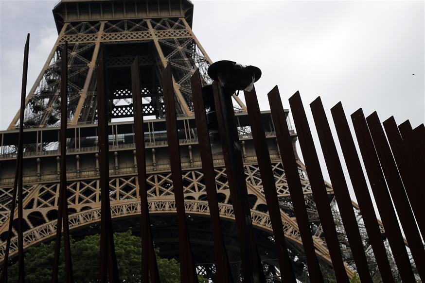 Eiffel Tower (AP Photo/Francois Mori)
