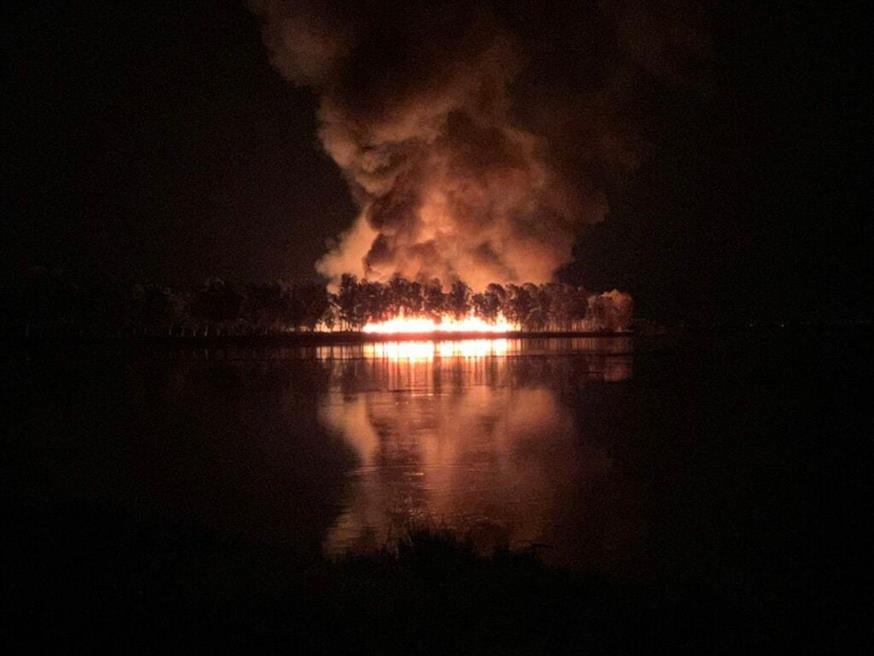 Φωτιά τώρα στο Μεσολόγγι - Καίει άλσος στην Κλείσοβα