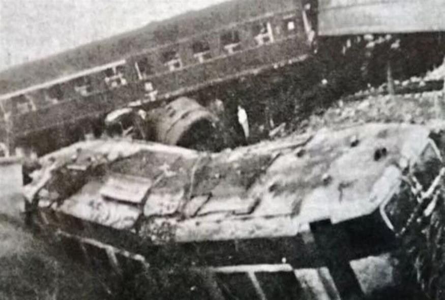 Τα κατεστραμένα βαγόνια των τριών τρένων στο δυστύχημα Λαμέτσια Τέρμε της περιφέρειας της Καλαβρίας στις 21 Νοεμβρίου 1980