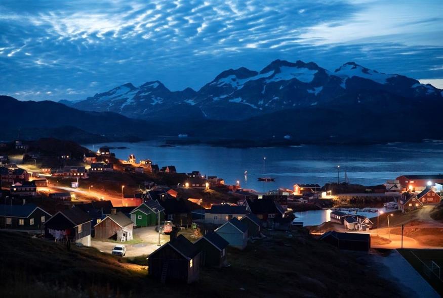 Ηλιοβασίλεμα στο Τάσιλακ της Γροιλανδίας (φωτογραφία αρχείου/ Associated Press)