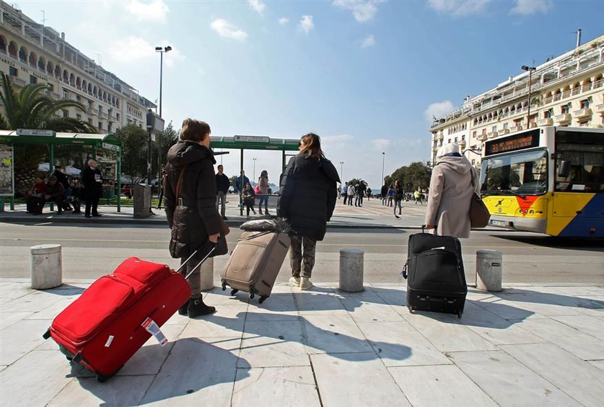 Τουρίστες στη Θεσσαλονίκη Τουρίστες στη Θεσσαλονίκη