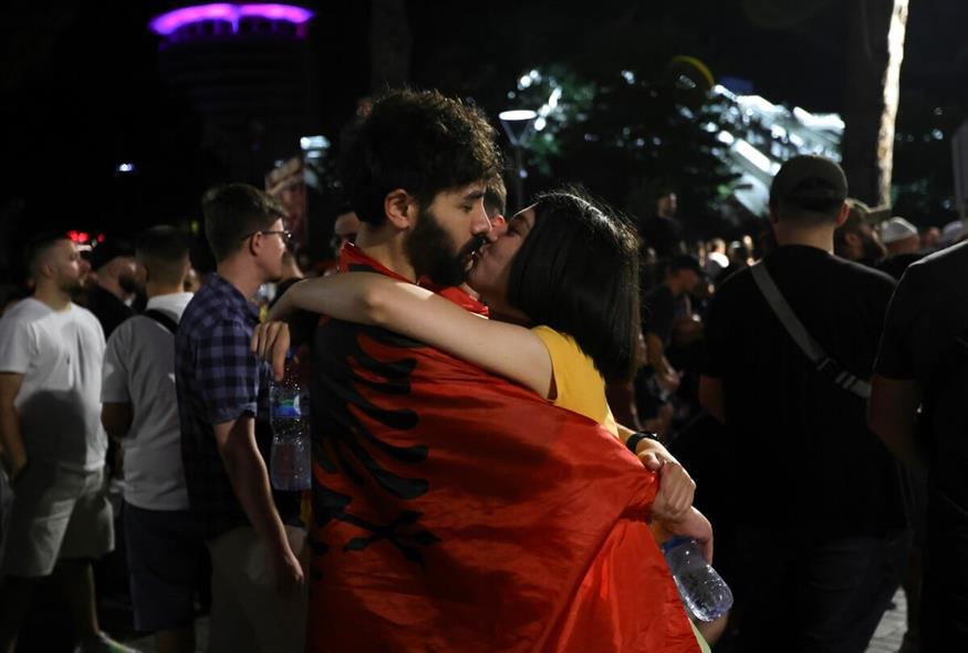 Διαδηλώσεις στην Αλβανία κατά της επένδυσης Κούσνερ/AP Διαδηλώσεις στην Αλβανία κατά της επένδυσης Κούσνερ/AP