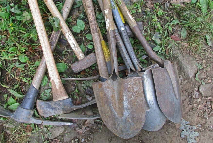 Φτυάρι (unsplash)