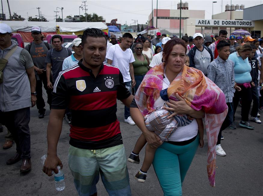 Central American migrants/(AP Photo/Eduardo Verdugo)