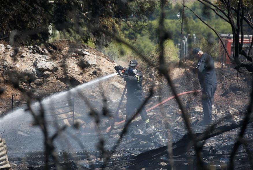 Φωτιά - πυροσβεστική (EUROKINISSI/ΣΤΕΛΙΟΣ ΜΙΣΙΝΑΣ)