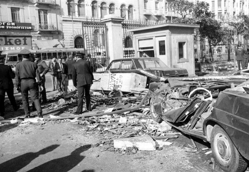 Ρημάδια... /copyright Ap Photos