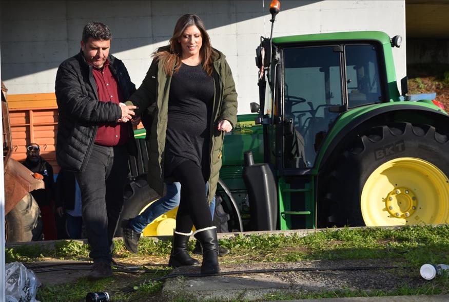 Στο μπλόκο της Νίκαιας η Ζωή Κωνσταντοπούλου (ΙΝΤΙΜΕ)
