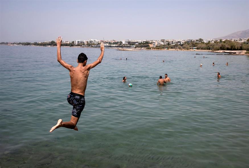 Καλοκαιρινές εικόνες από την Ελλάδα / AP Photo