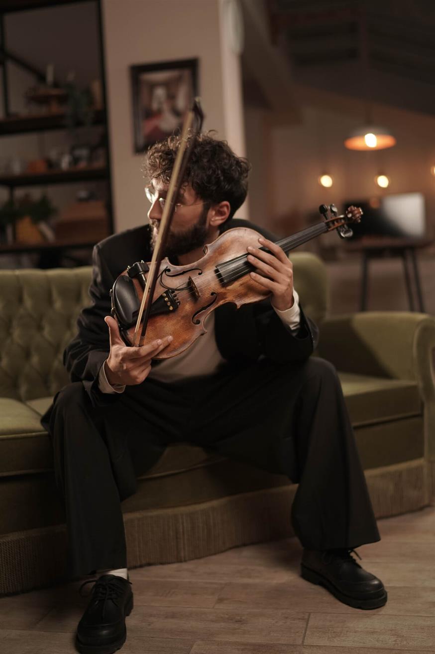 Q VIOLINS - ODYSSEA Project II Q VIOLINS - ODYSSEA Project II