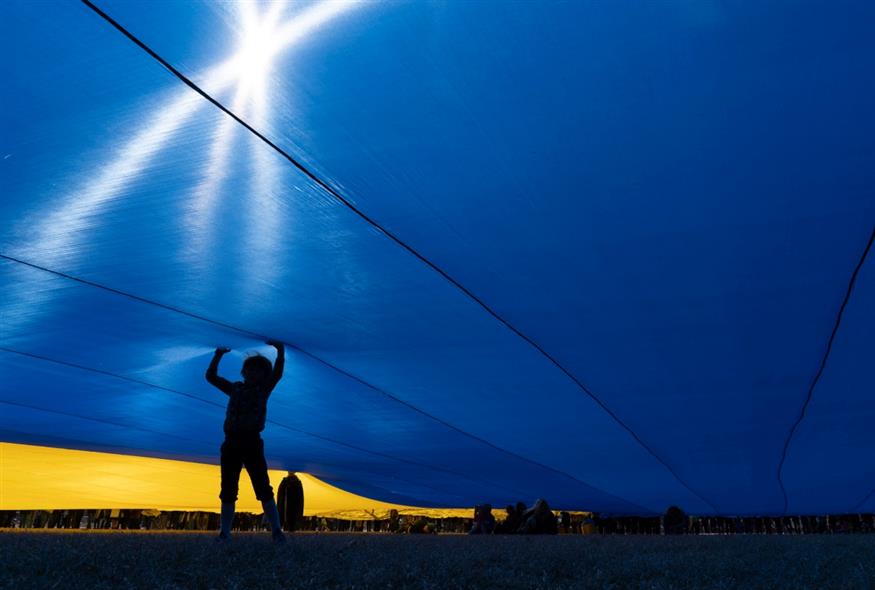 Ουκρανική σημαία (AP Photo/Jose Luis Magana)