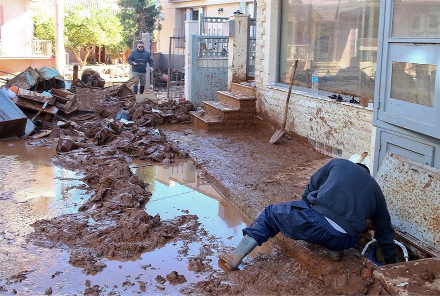 Πλημμύρες στη Μάνδρα (ΧΡΥΣΟΧΟΙΔΗΣ ΓΡΗΓΟΡΗΣ/INTIME.GR)