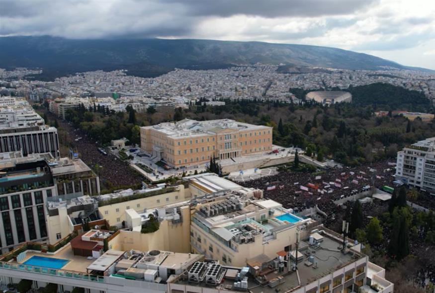 Τέμπη/Michael Miller