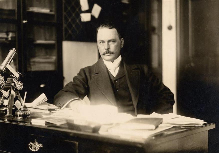 Ο γιατρός Ρόναλντ Ρος.