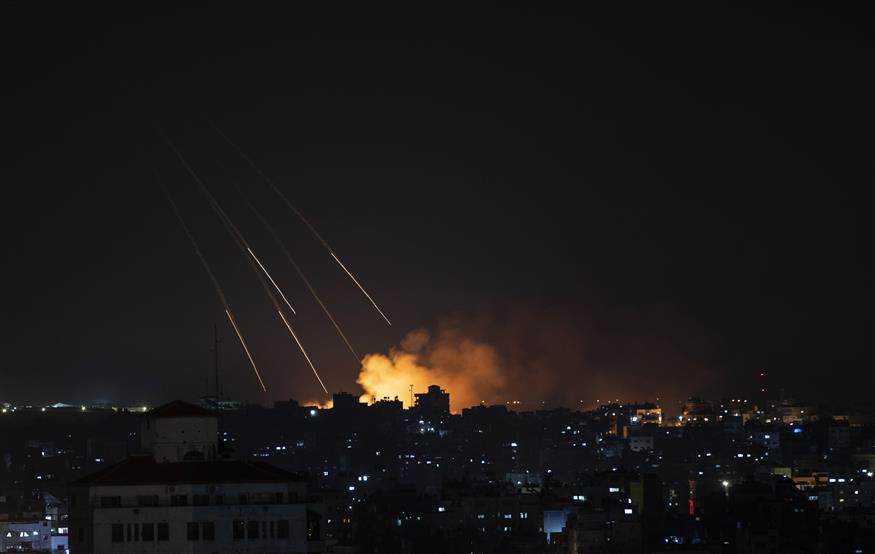 Η Γάζα φλέγεται (Ap photos)