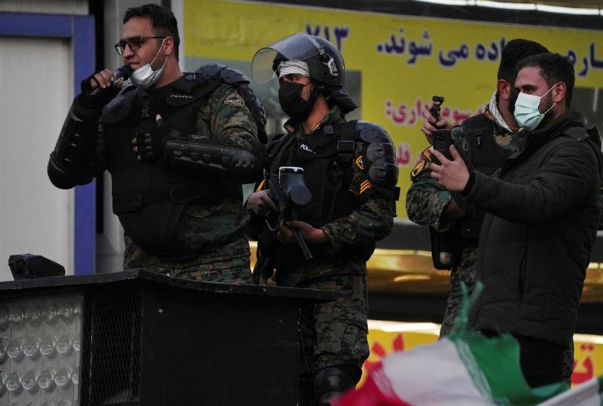 Αστυνομικοί στο Ιράν (AP Photo/Vahid Salemi)