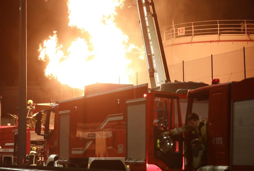 Φωτιά στο Πέραμα