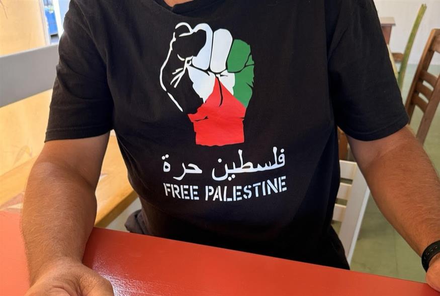 (επίσημη σελίδα της ταβέρνας στο Facebook) (επίσημη σελίδα της ταβέρνας στο Facebook)