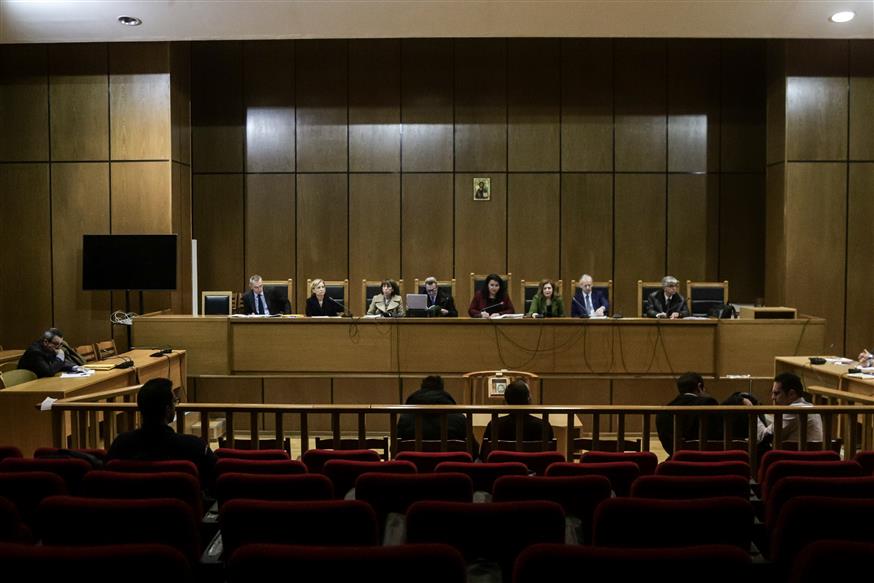 Οι δικαστές που αποτελούν την έδρα της δίκης της Χρυσής Αυγής (Copyright: Eurokinissi/Σωτήρης Δημητρόπουλος)