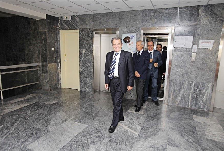 Ο πρώην πρωθυπουργός της Ιταλίας, Ρομάνο Πρόντι, κατά παλαιότερη επίσκεψή του στην Αθήνα (Eurokinissi)