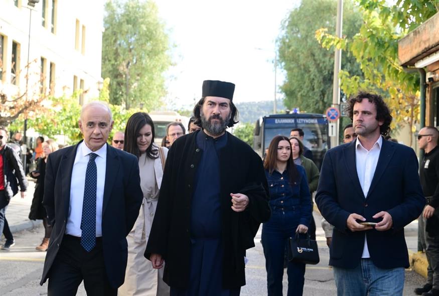 Δίκη για την Κιβωτό του Κόσμου: Πρώην τρόφιμος κατηγόρησε τον π. Αντώνιο για απόπειρα χρηματισμού (EUROKINISSI)