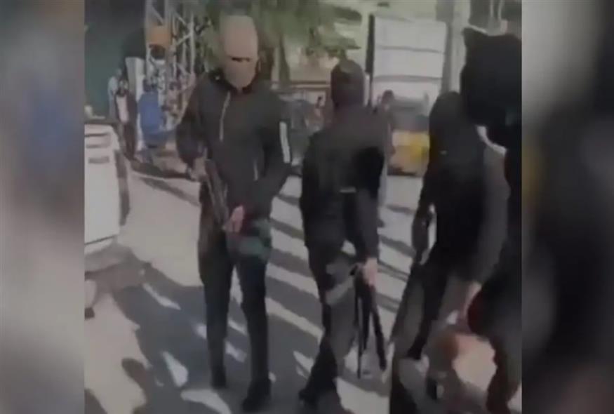 Το Ισραήλ κατηγορεί τη Χαμάς για την ύπαρξη της «Ομάδας Βέλος» (X)