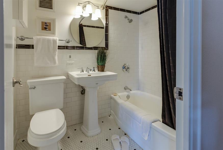 Τουαλέτα σπιτιού (Unsplash)