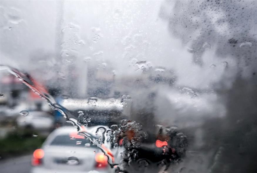 Κακοκαιρία (ΓΙΩΡΓΟΣ ΚΟΝΤΑΡΙΝΗΣ / EUROKINISSI)