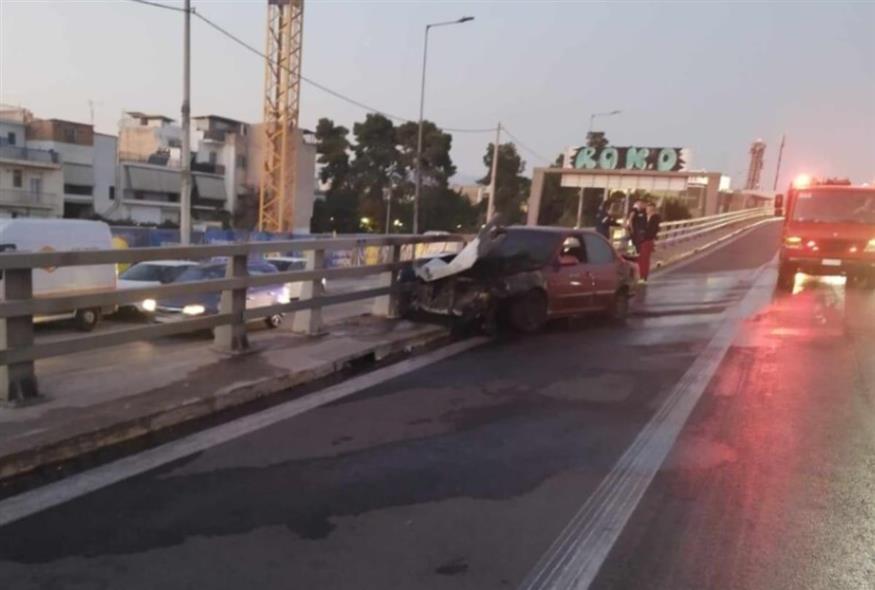 Αμάξι έγινε παρανάλωμα του πυρός στην Πέτρου Ράλλη/ερτ