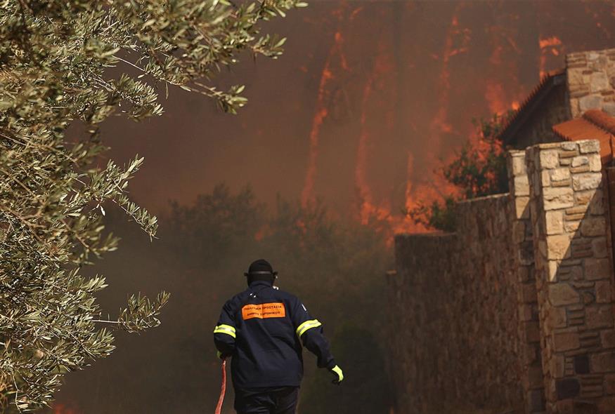 Φωτιά στην Κερατέα / Intime news