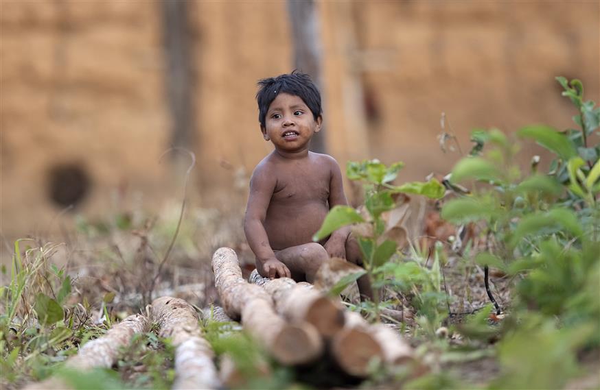 Παιδί ιθαγενών στον Αμαζόνιο/AP Images