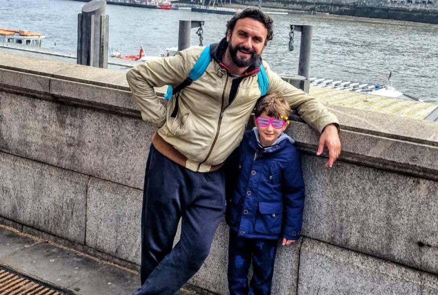 Ο Μελέτης Ηλίας με τον γιο του (Copyright: Instagram)