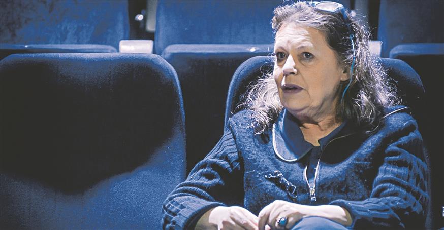 Η Ρούλα Πατεράκη θα σκηνοθετήσει σε τρεις διαφορετικές ημερομηνίες τις παραστάσεις - περφόρμανς «Η εκδρομή», «Η εκπνοή» και «Η εκταφή»