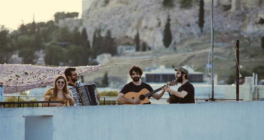 Ιουλία και Αταρ Του Ταρ