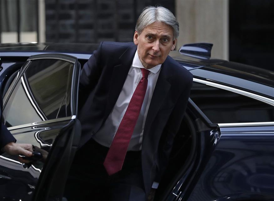 Ο Βρετανός υπουργός Οικονομικών Philip Hammond  (AP Photo/Matt Dunham)