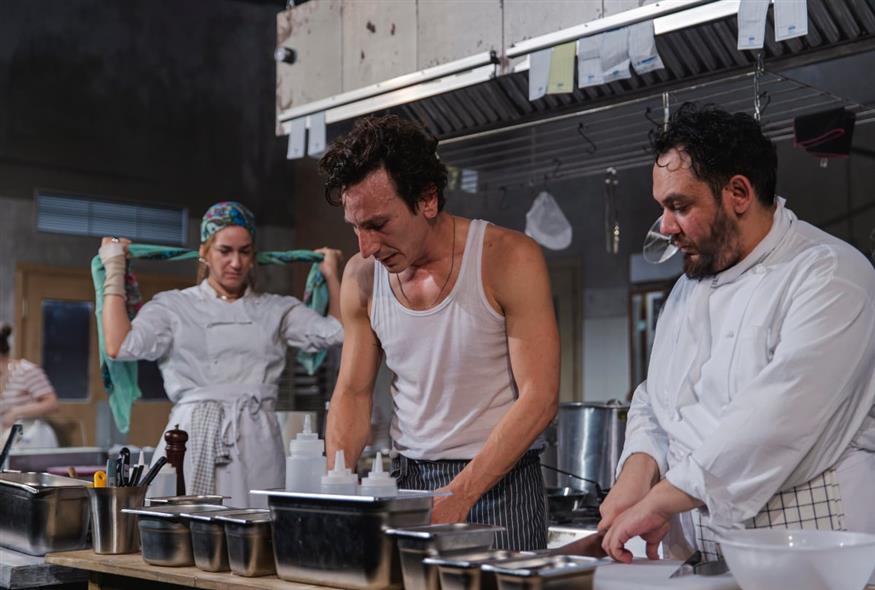 «Η Κουζίνα» σε σκηνοθεσία του Γιώργου Κουτλή (Copyright: Χρήστος Συμεωνίδης)