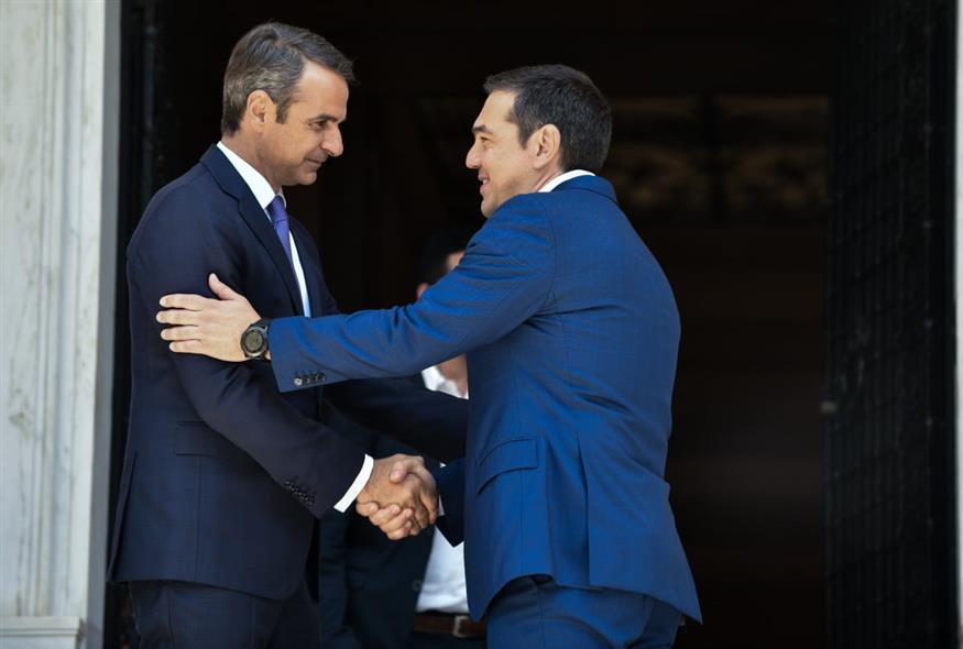 Αλέξης Τσίπρας και Κυριάκος Μητσοτάκης (EUROKINISSI/ ΤΑΤΙΑΝΑ ΜΠΟΛΑΡΗ)
