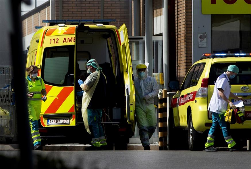 Ασθενοφόρο στο Βέλγιο (AP Photo/Virginia Mayo)