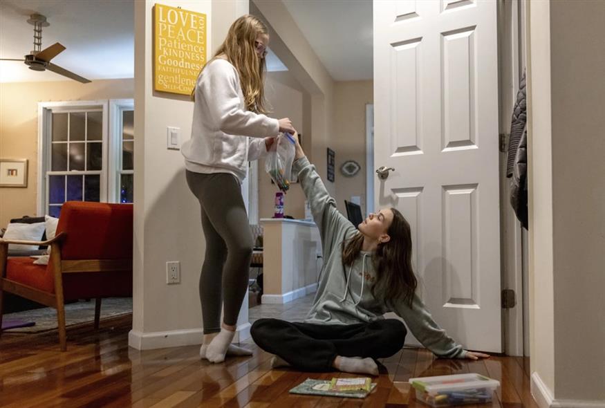 Weekend - Εφηβεία χωρίς social (gallery)