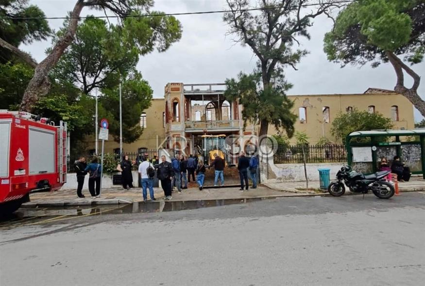 Κατάρρευση του πρώην Πολεμικού Μουσείου στα Χανιά Κατάρρευση του πρώην Πολεμικού Μουσείου στα Χανιά
