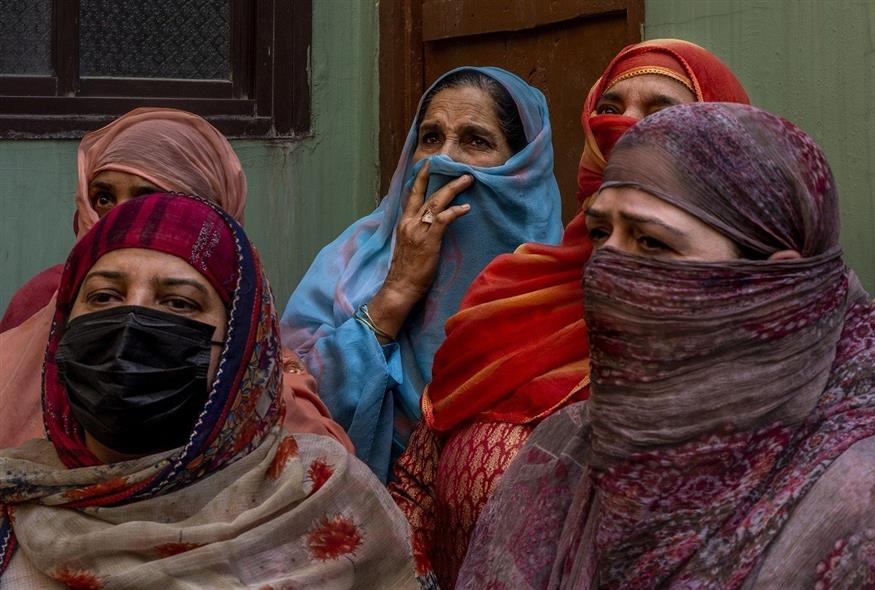 Γυναίκες σε συγκέντρωση διαμαρτυρίας στην Ινδία (φωτογραφία αρχείου / Associated Press)