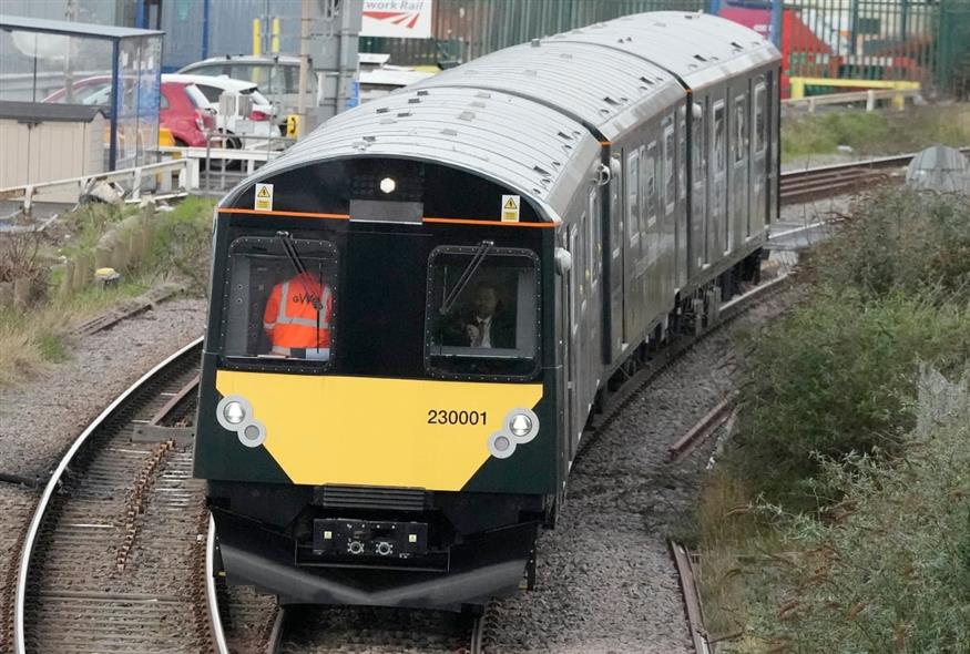 Τρένο στη Βρετανία (Associated Press)