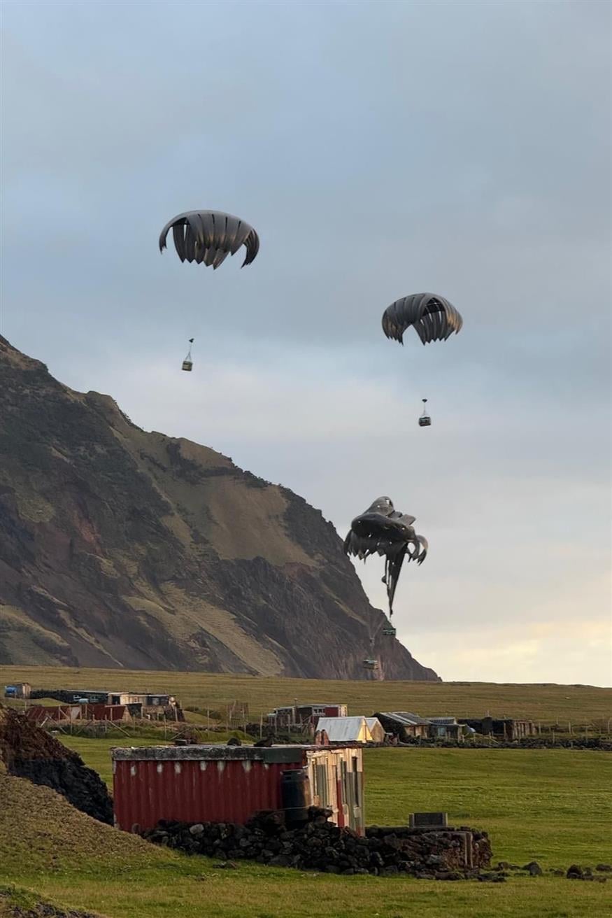 Εικόνα από την επιχείρηση (British Ministry of Defence via AP)