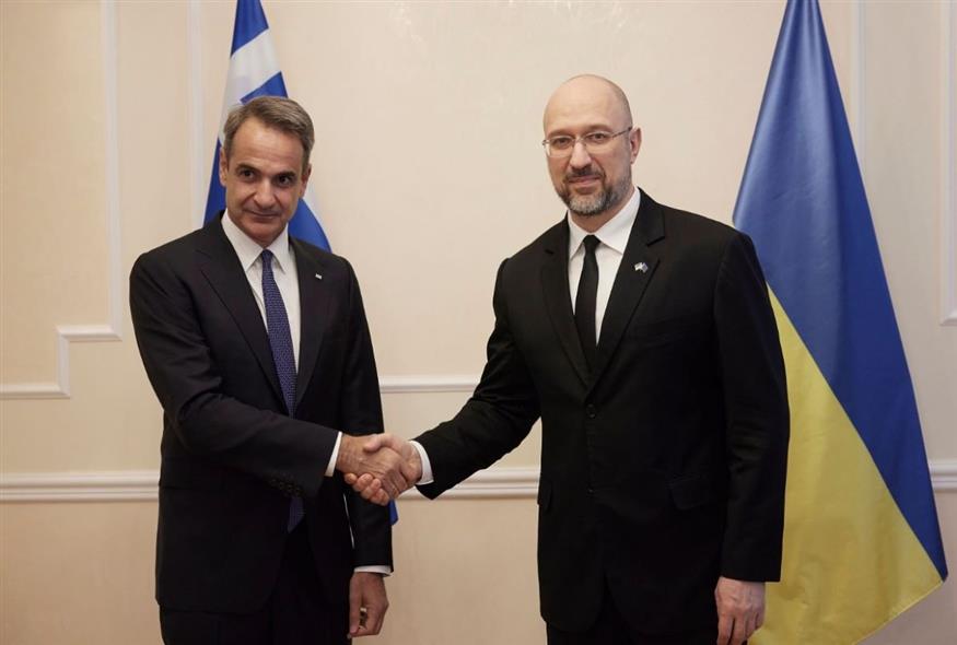 Ο Κυριάκος Μητσοτάκης με τον πρωθυπουργό της Ουκρανίας/Γραφείο Τύπου του πρωθυπουργού